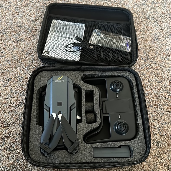 Drone with camera - Picture 8 of 14